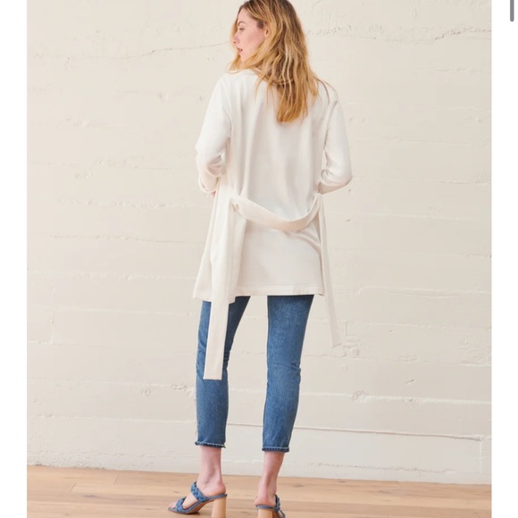 WVN embrace cardigan white - Picture 2 of 2